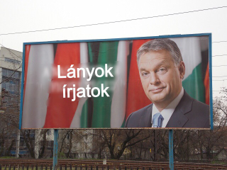 Illustration for article titled Óriási ziccer volt a Magyarország miniszterelnöke plakát (frissítve!)